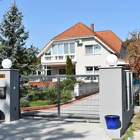 Апартаменты Nord-west Balaton Apartman
