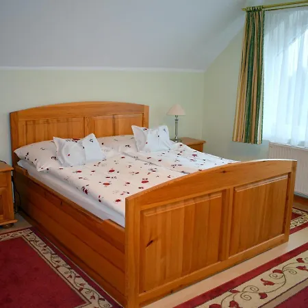 Nord-west Balaton Apartman Балатондьёрёк