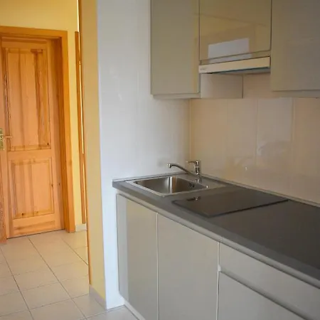 Nord-west Balaton Apartman 公寓 *