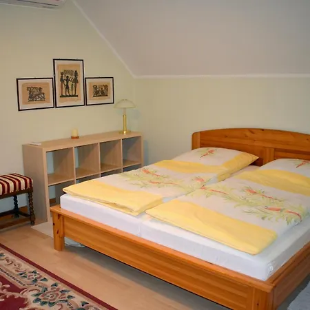 Nord-west Balaton Apartman Апартаменты Балатондьёрёк