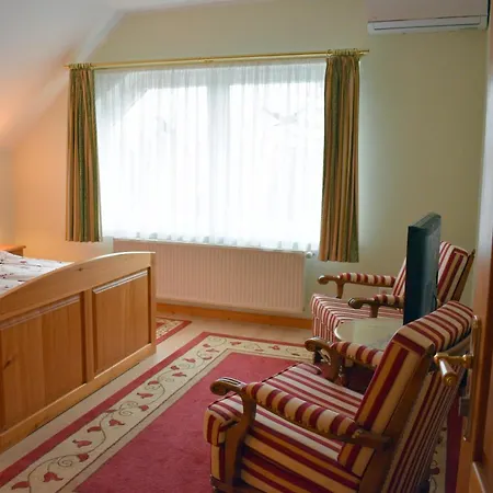 Апартаменты Nord-west Balaton Apartman *